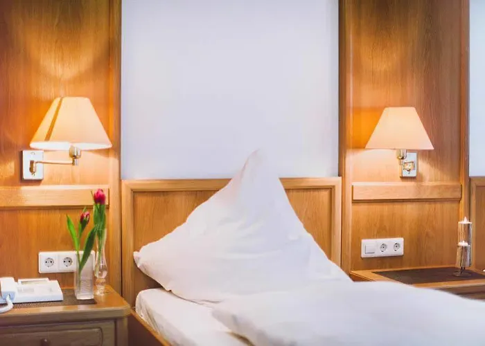 Hotel-gasthof Zum Hirsch Отель Марктобердорф