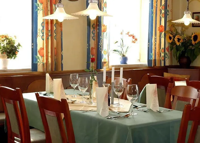 Hotel-gasthof Zum Hirsch 3*