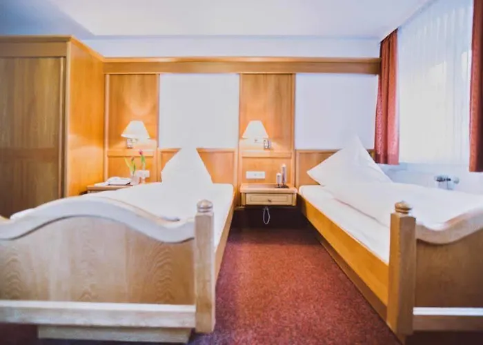 Hotel-gasthof Zum Hirsch Отель