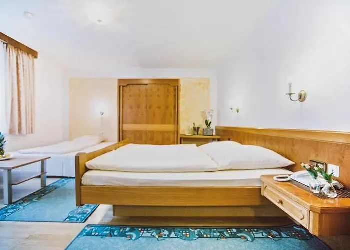 Hotel-gasthof Zum Hirsch Hotel